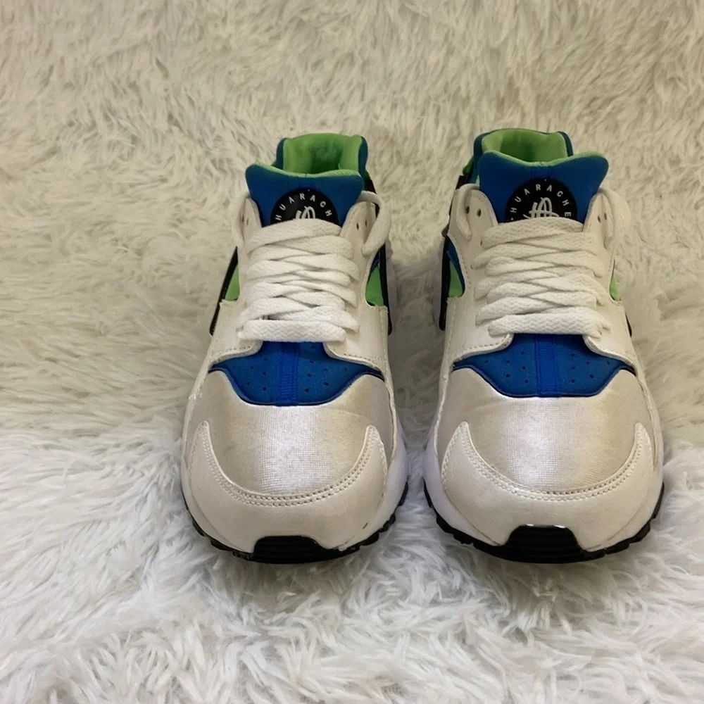 NIKE HUARACHE SCREAM GREEN,WOMEN SNEAKERS.SIZE-6 Y